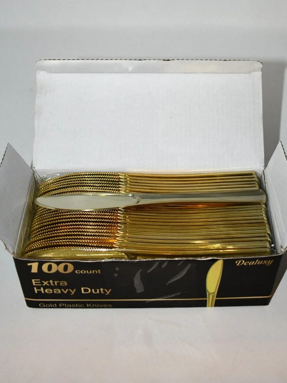 Dealusy 100 Count Heavy Duty Gold Plastic Disposable Knives BPA-Free Party Suppl